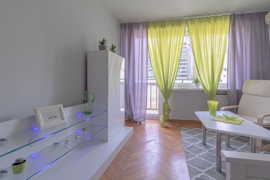 Central Station Gold Street Apartment Warszawa Exteriör bild
